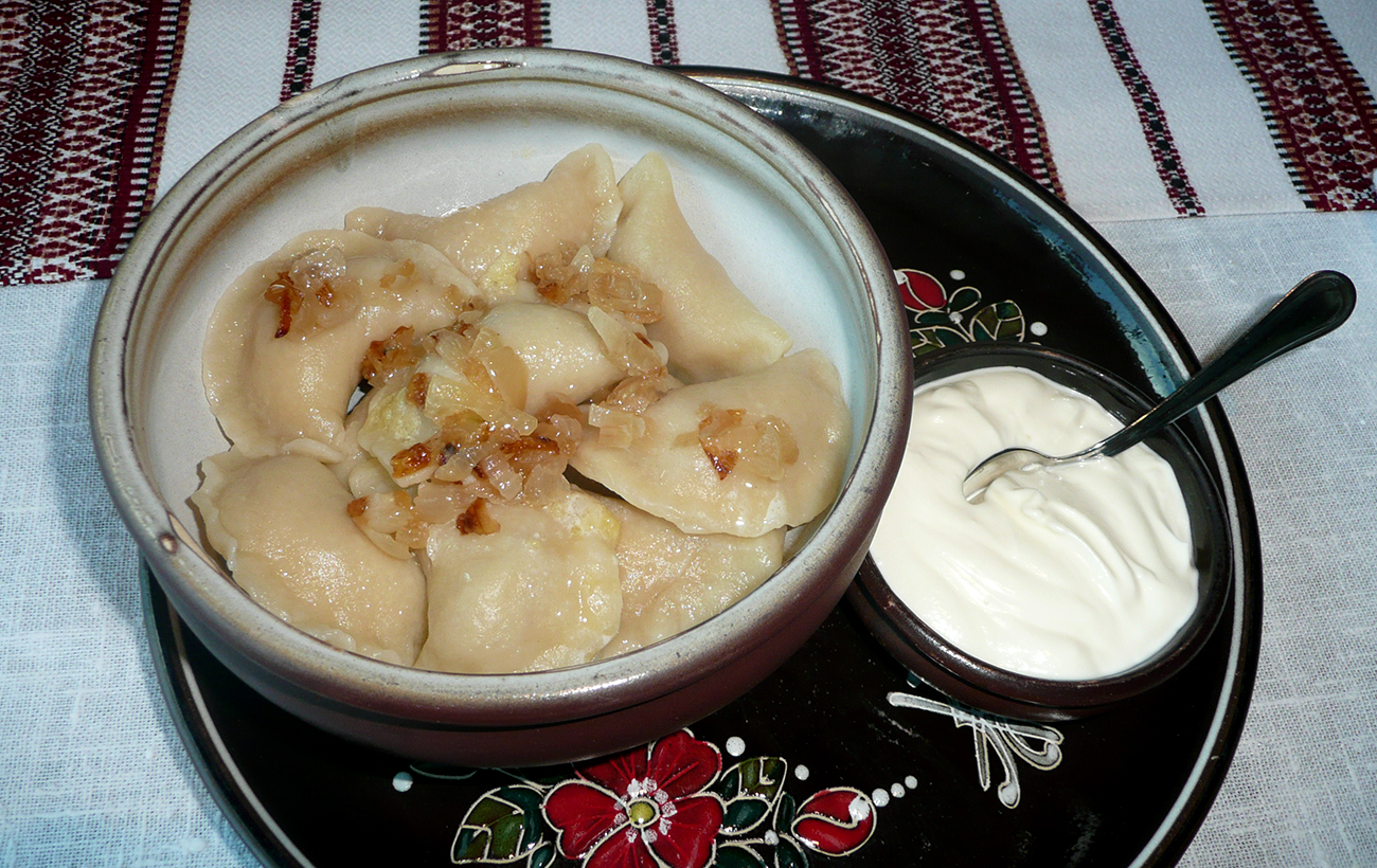 Идеальные вареники на Рождество: как замесить тесто правильно